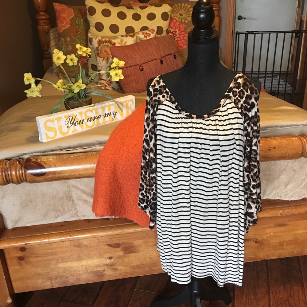 2X Now and Forever cold shoulder cheetah/stripe